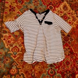 Anne Klein sport T Shirt Size M